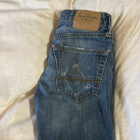 Used - Picture 3 of 4